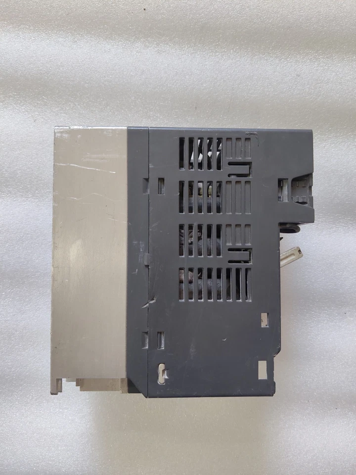 DELTA ELECTRONICS VFD4A8MS21ANSAA VFD DRIVE TESTED OK